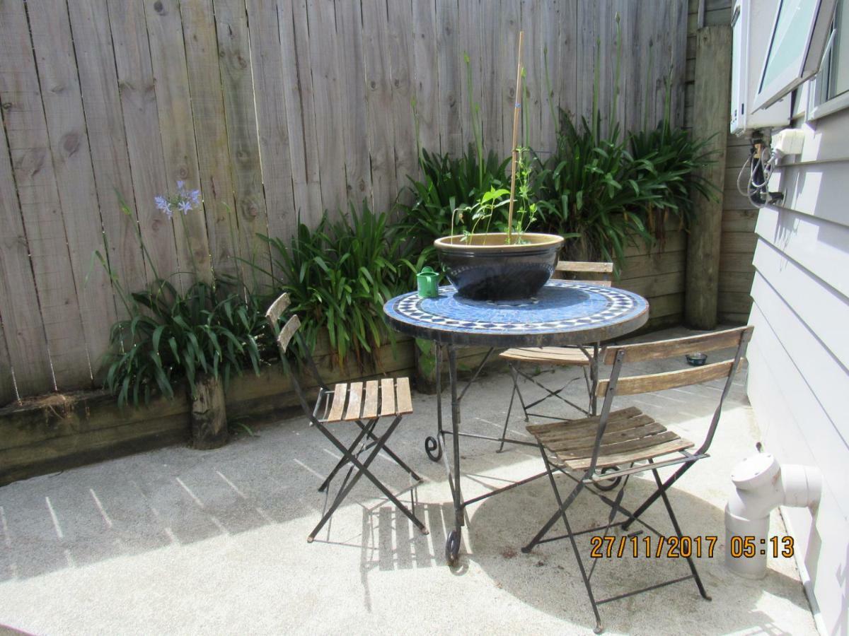 Castor Bay Homestay Auckland Exterior foto